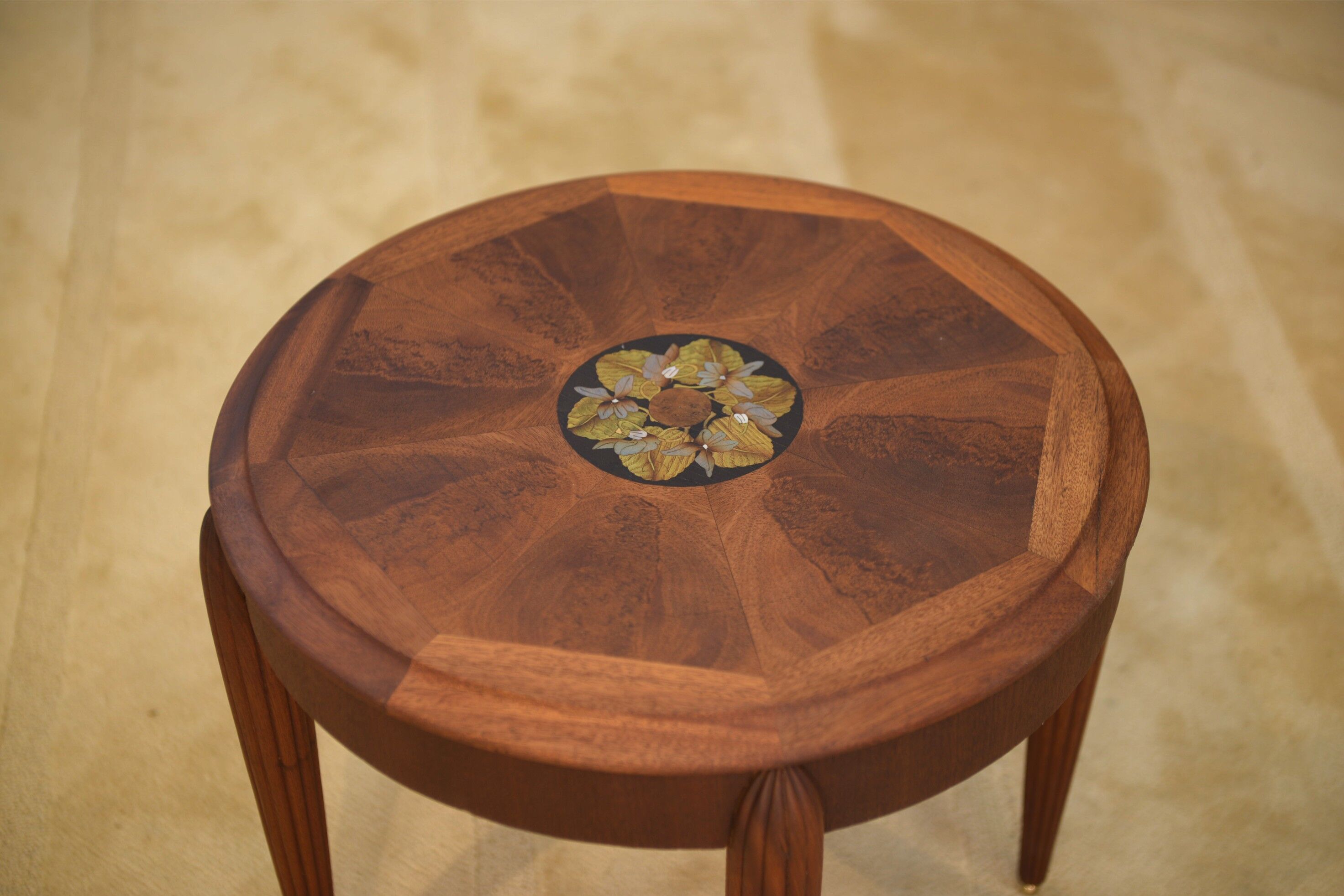 Mahogany gueridon with marquetry attributed to Maurice Dufrêne, 1930s.