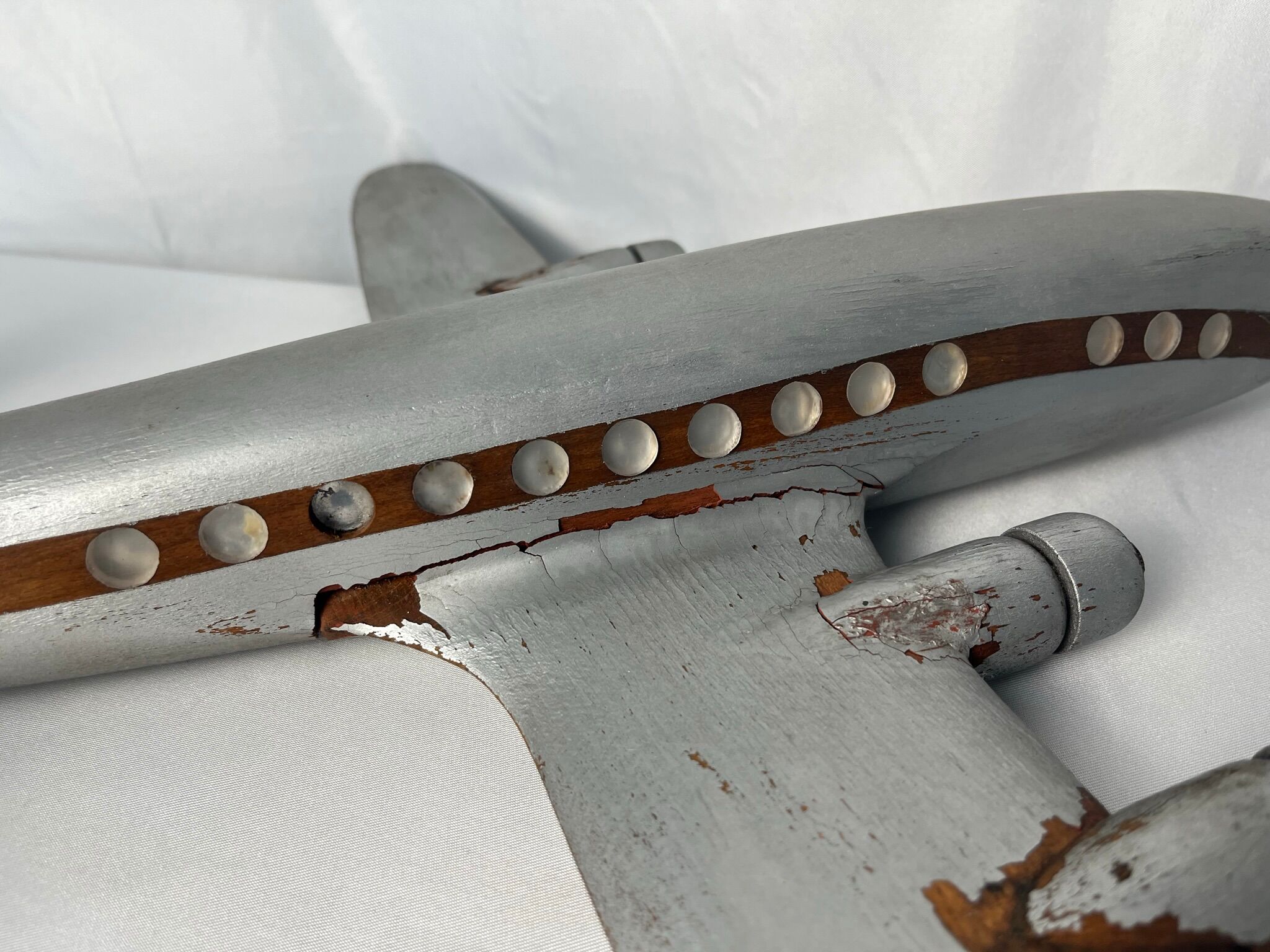 Model airplane Constellation in wood 1960