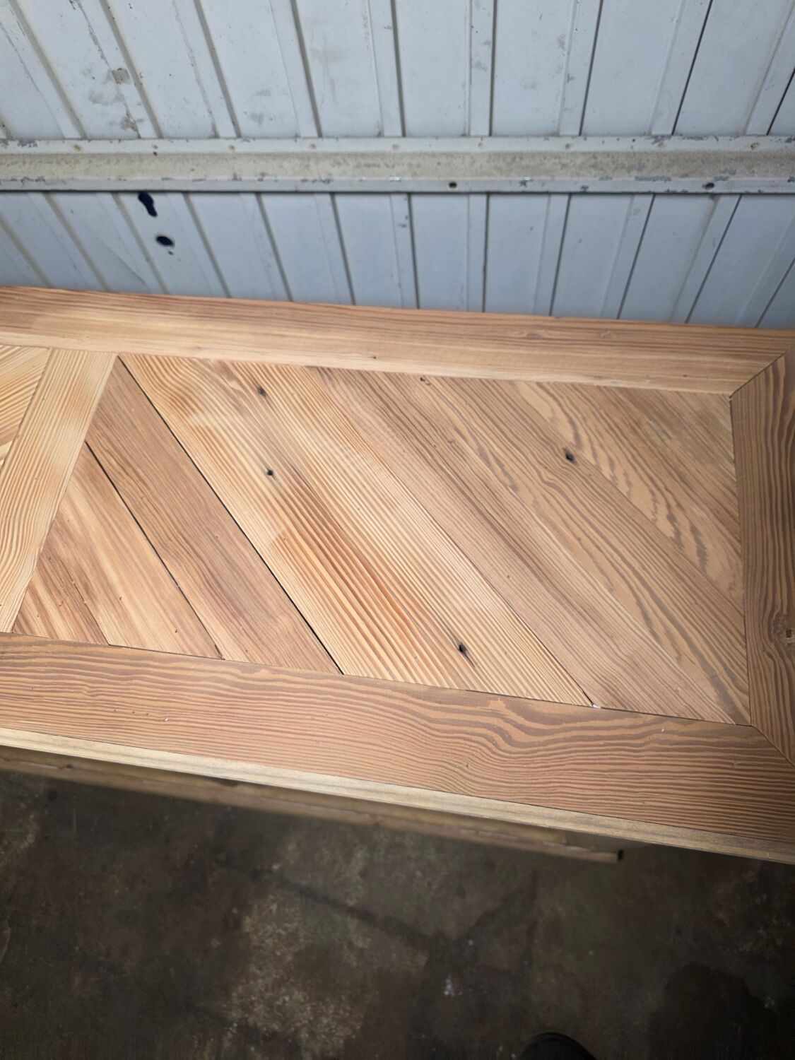 19th-century buffet in solid fir with a chevron top (shallow)