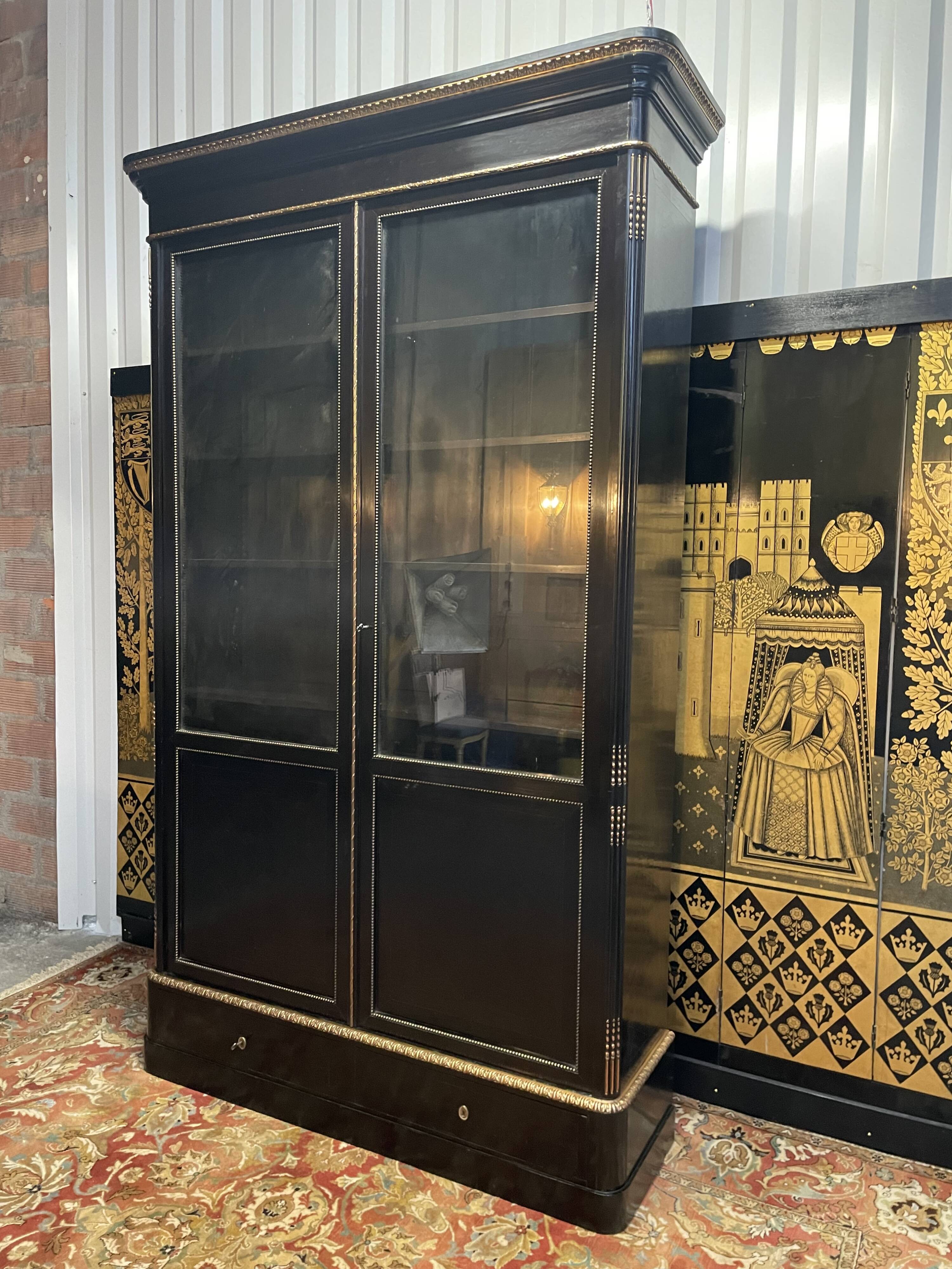 Library - Vitrine Napoleon III period