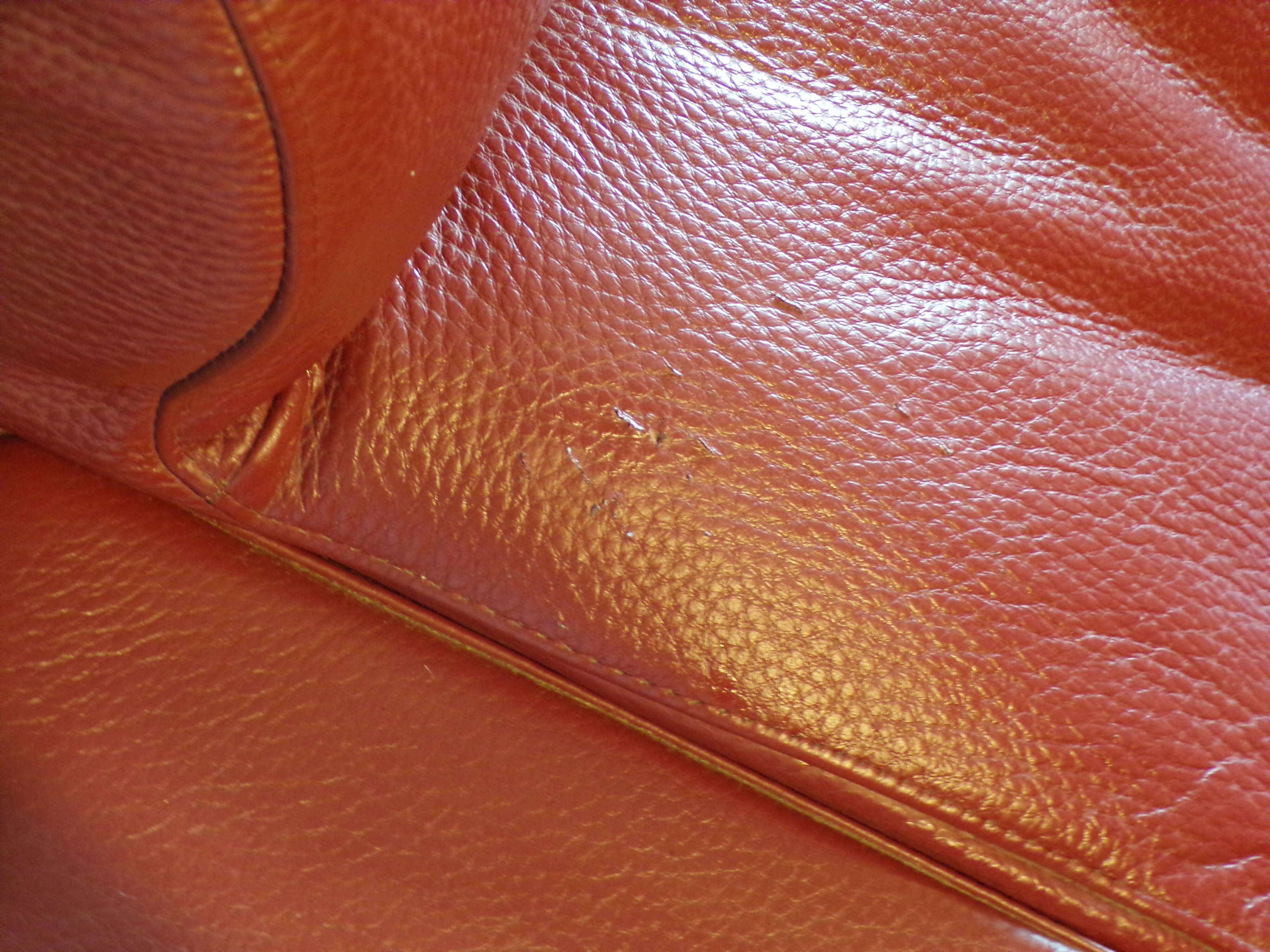 Krokken Nelo armchair in red leather
