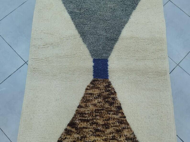 Traditional rug for your living room 250cmx150cm