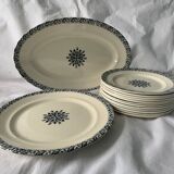 Lot of 12 old flat plates and 2 dishes, Terre de fer Henri II Salins
