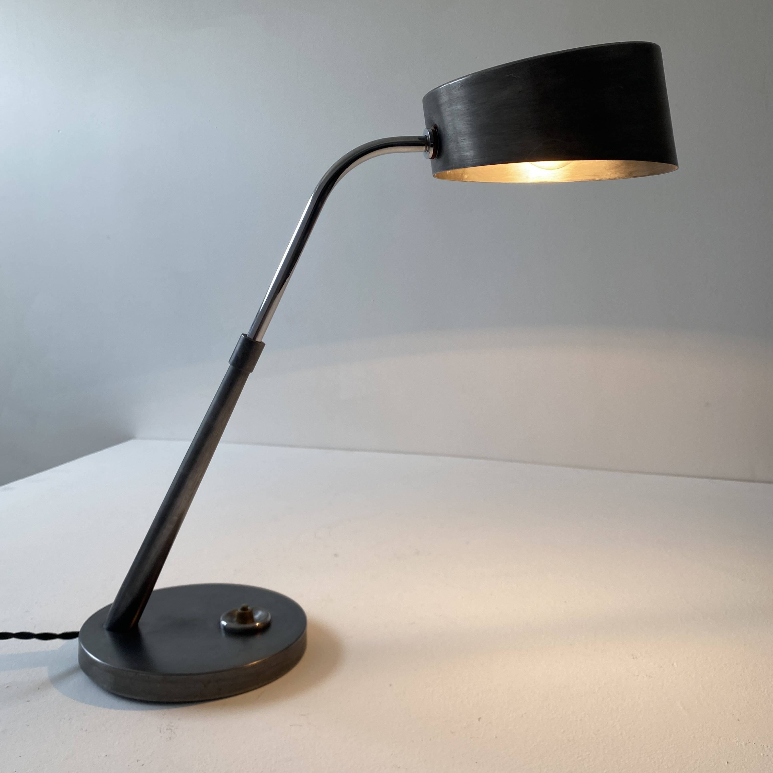 Old Jumo 950 vintage desk lamp