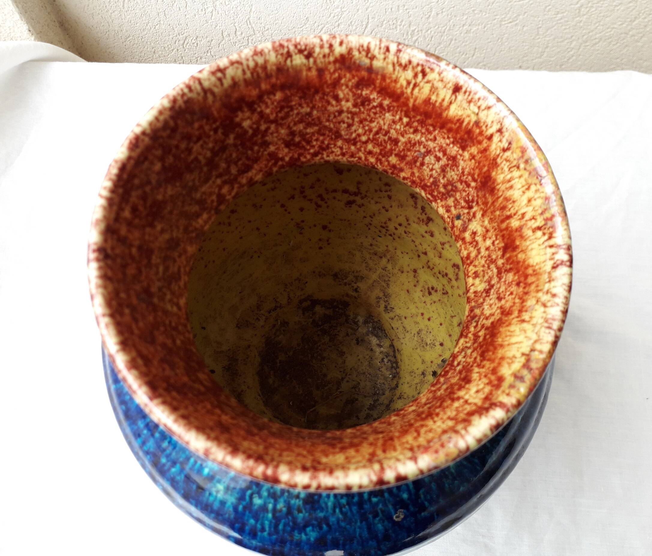 Accolay ceramic vase