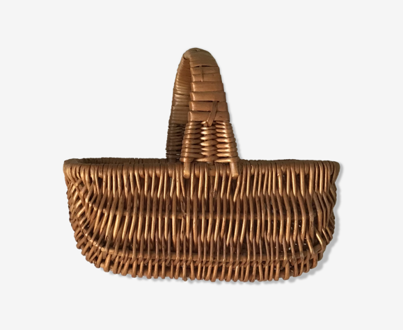 Panier osier fillette vintage