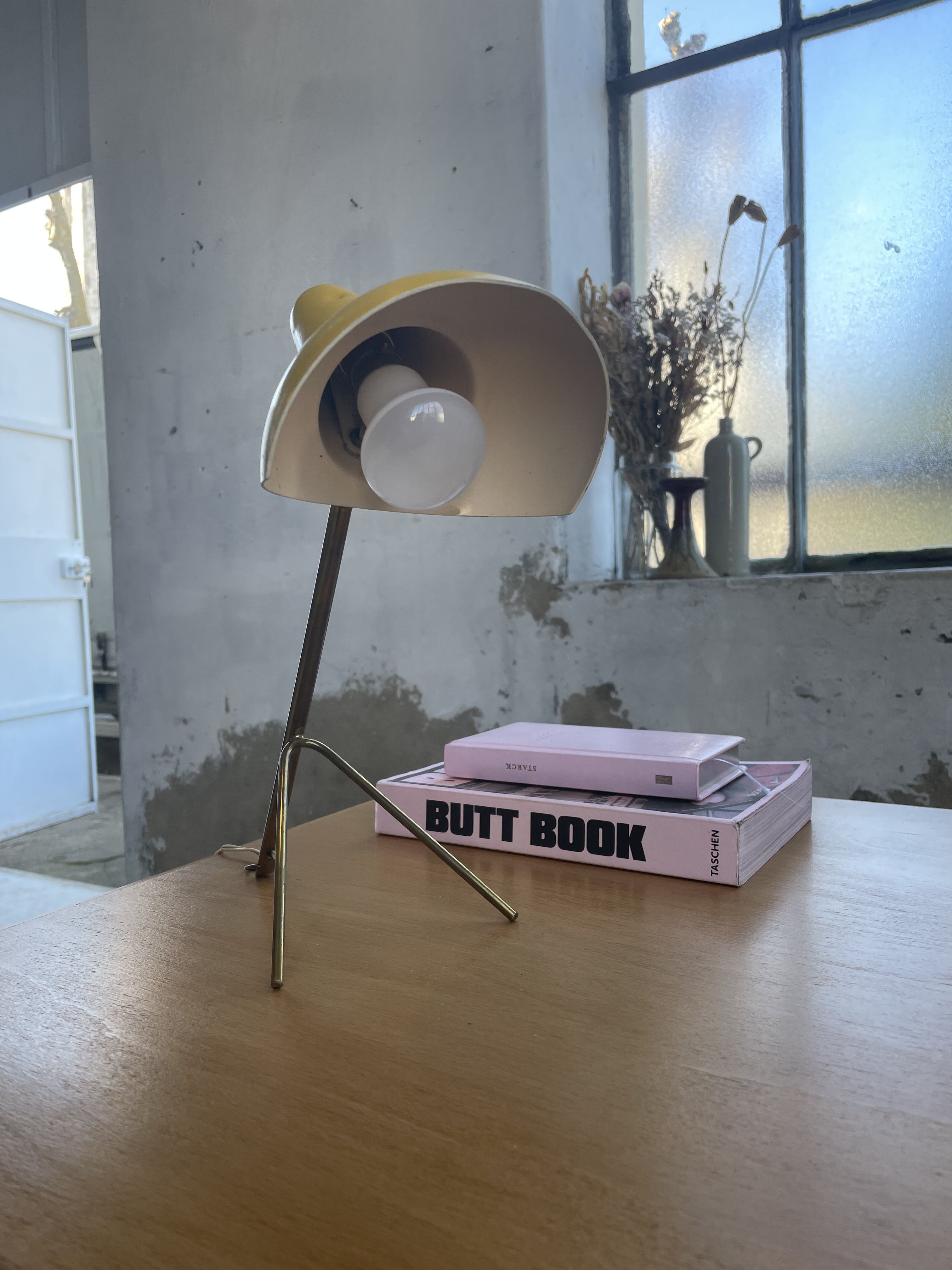 Lampe de bureau cocotte jaune