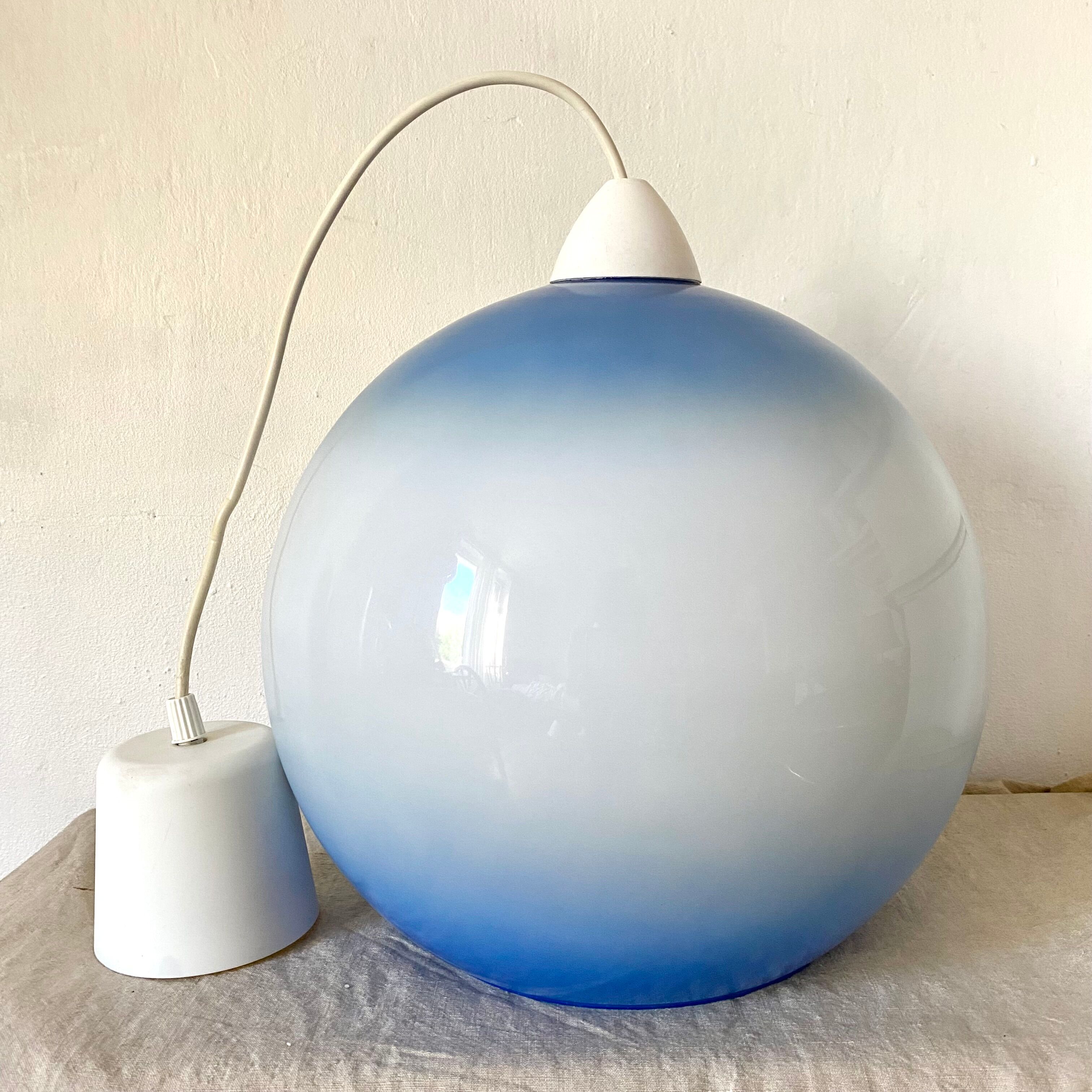 Vintage opaline globe suspension