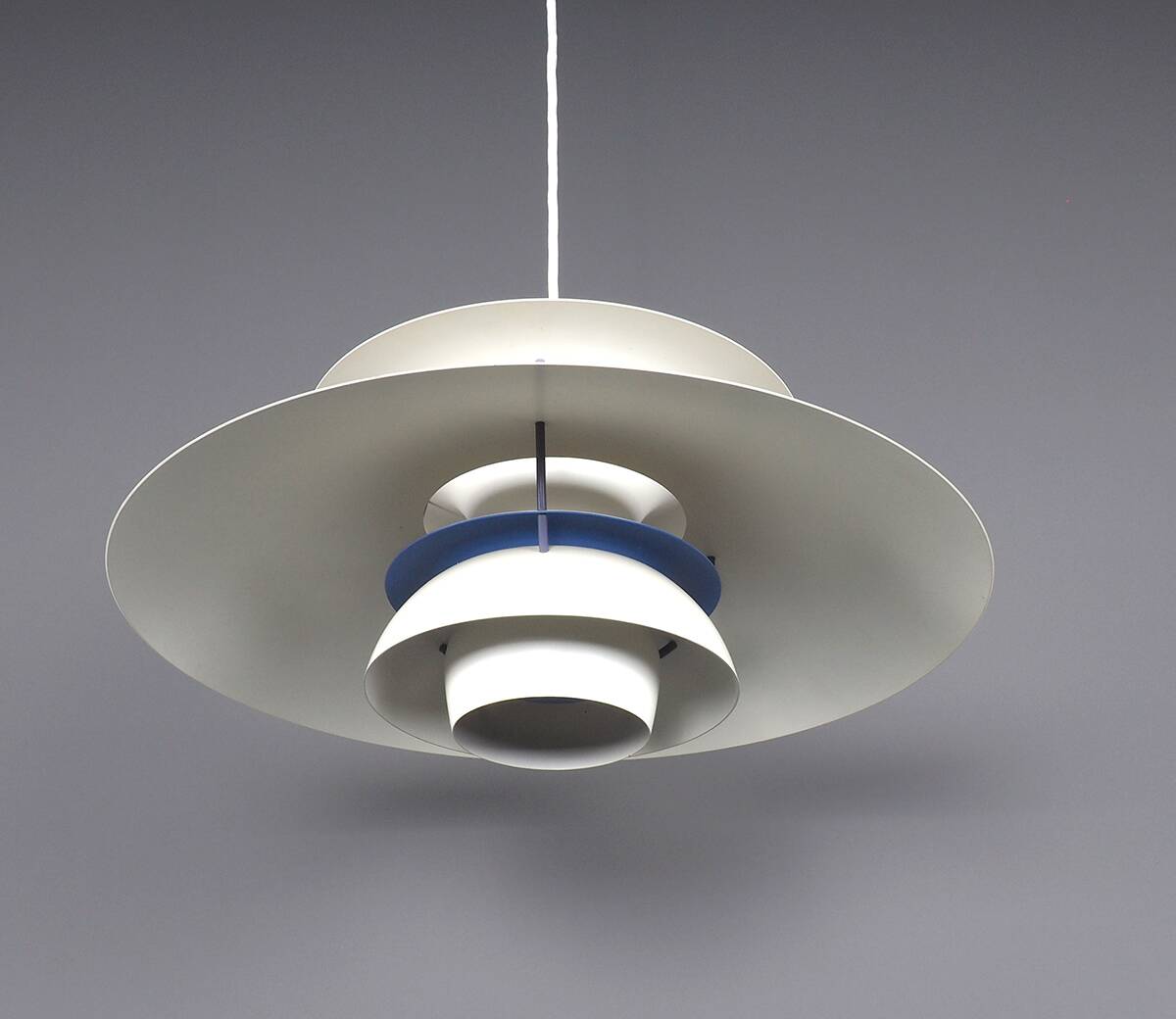 Louis Poulsen PH5 white hanging lamp, 1970s