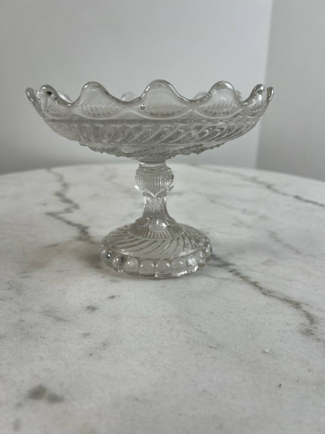 Presentation dish compote in blown glass