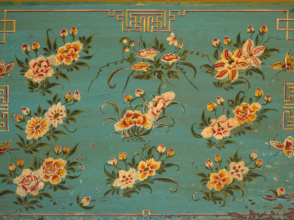 Antique Chinese pine wood chest – China, circa 1930
