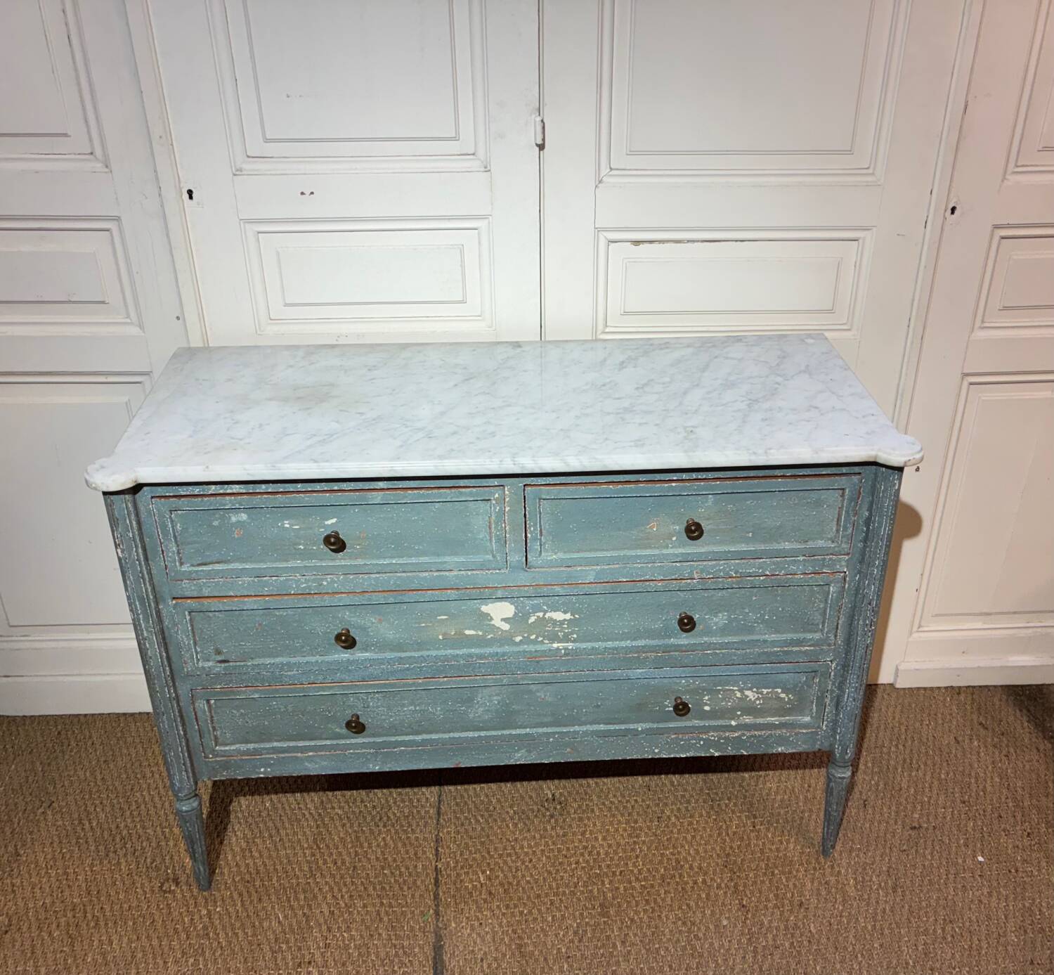 Ancienne Commode, Louis, 16