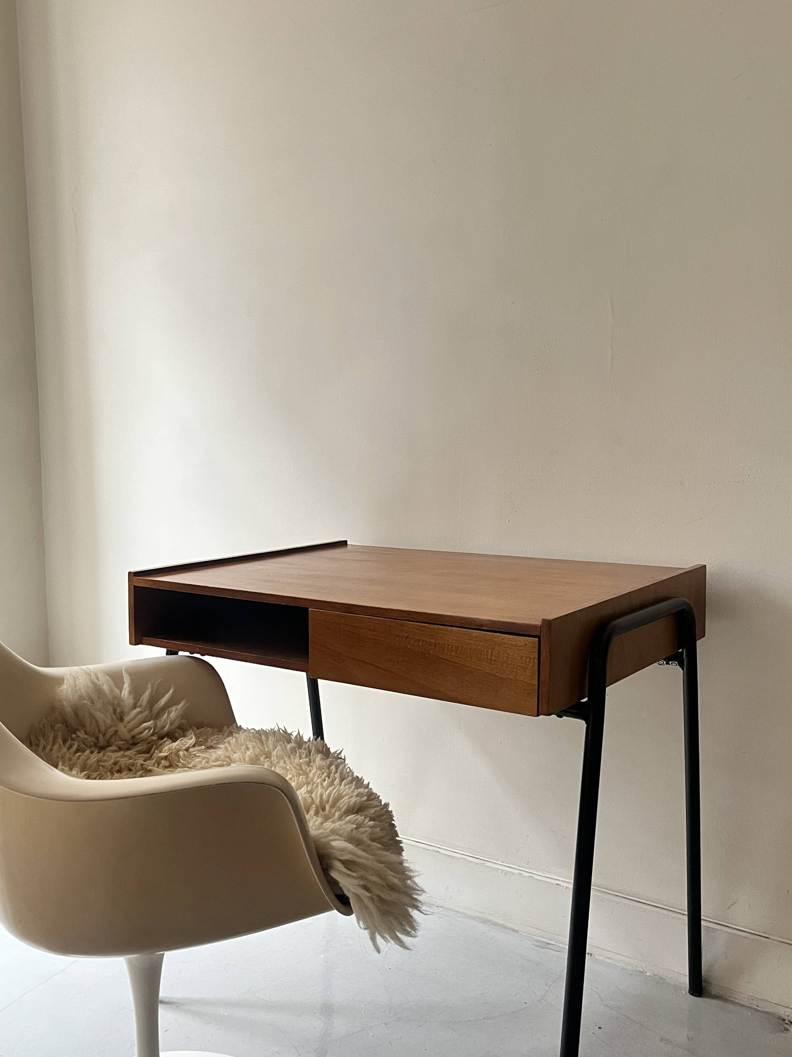 Desk in wood and black metal design 1950