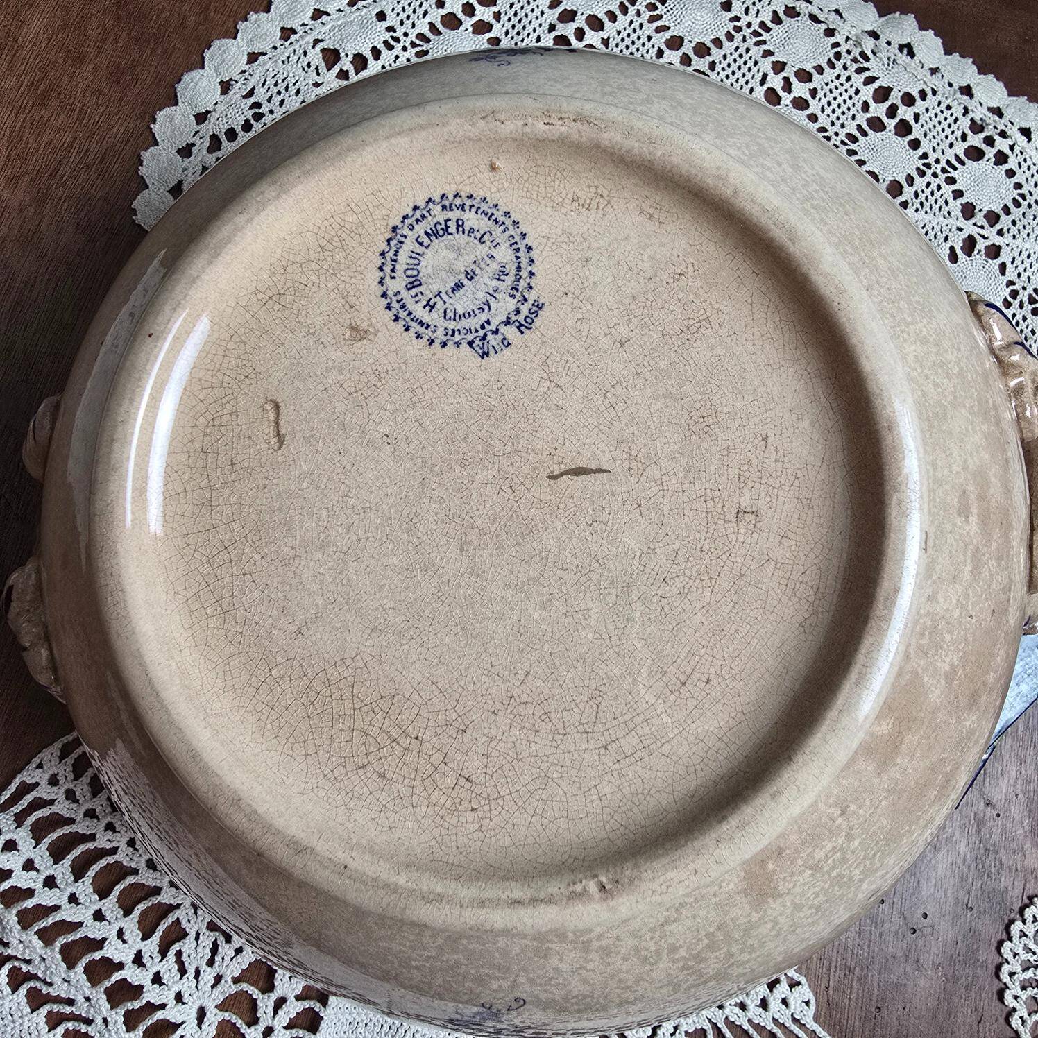 Antique Boulenger & Cie Choisy-le-Roi Wild Rose Terre de Fer tureen base