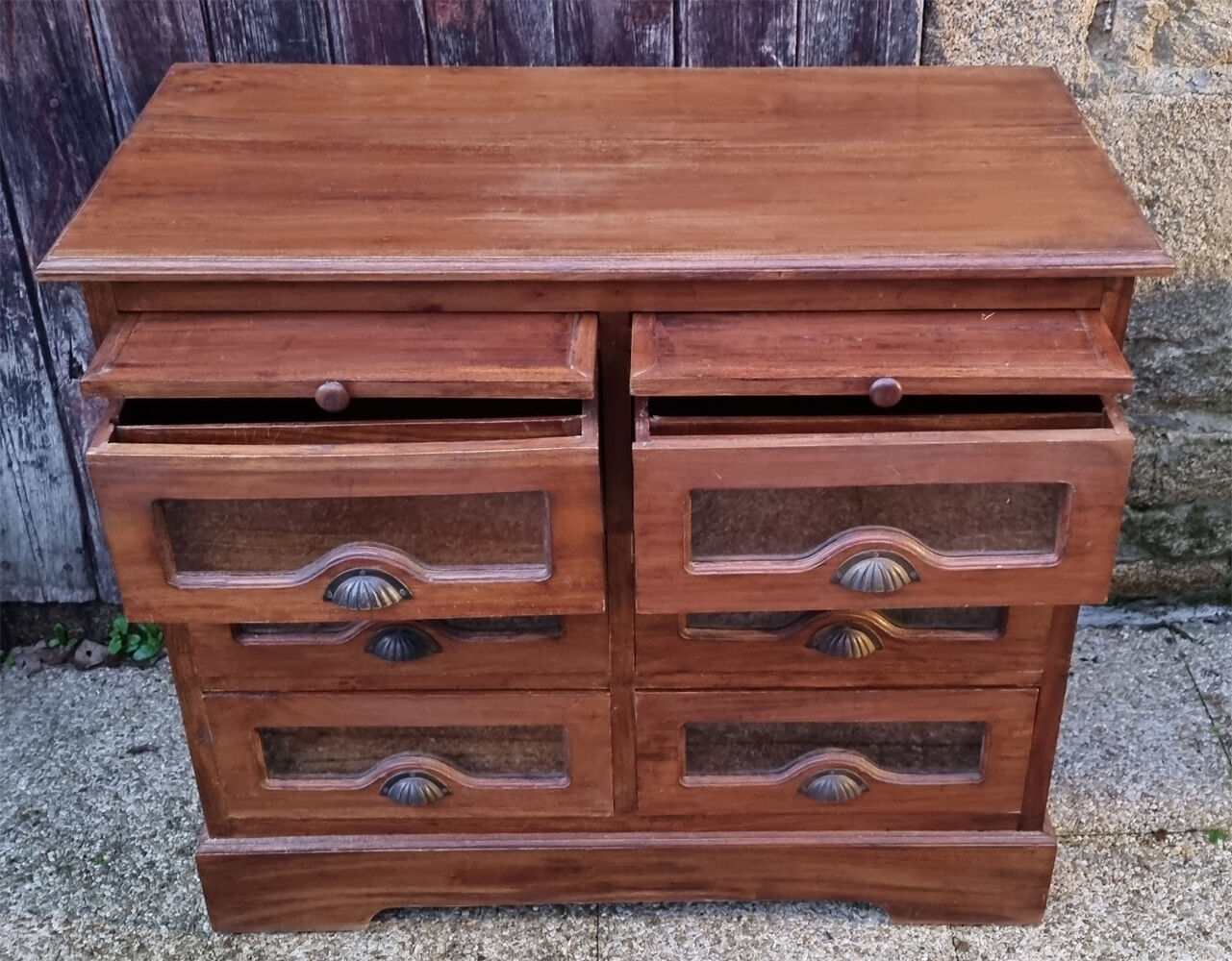 Furniture by trade: seed maker, haberdashery, solid wood