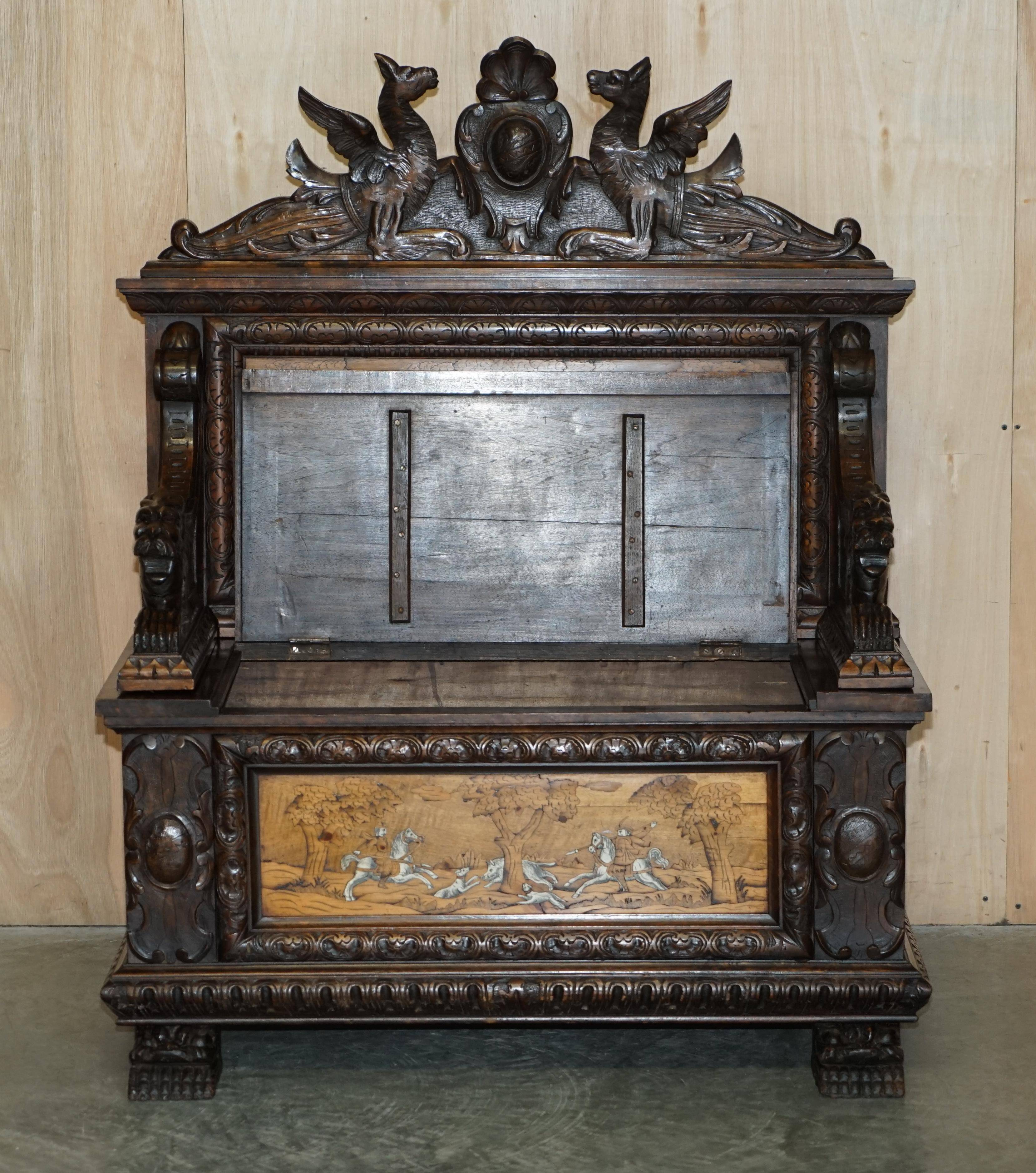 Banc Monks Antique Sculpté Lion Griffon 1860 avec Rangement