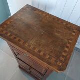 Antique chest of drawers