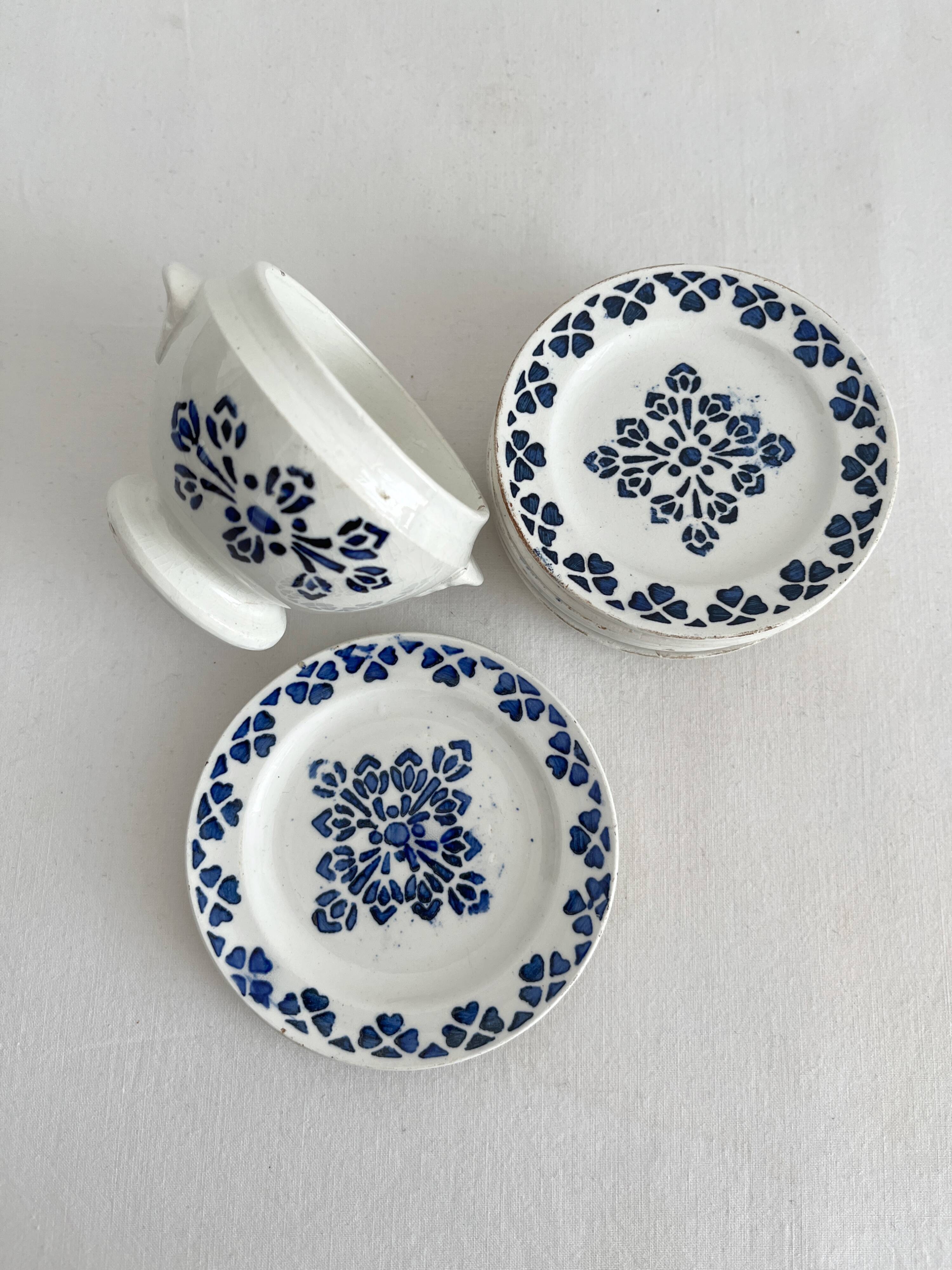 7 pieces of antique earthenware tea set