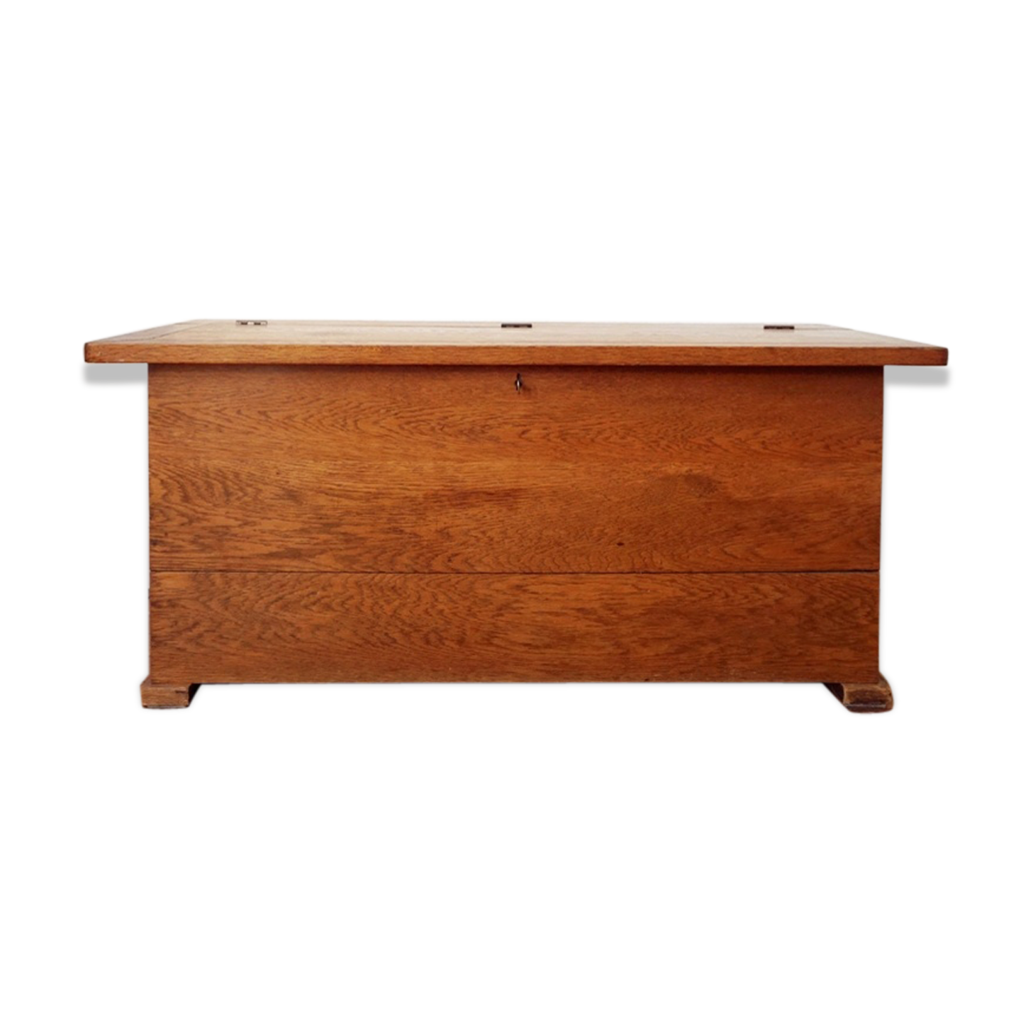 Small bench chest