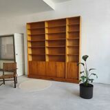 Library from the 70s