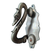 Rare and large door knocker (door knocker) in the shape of a swan neck.