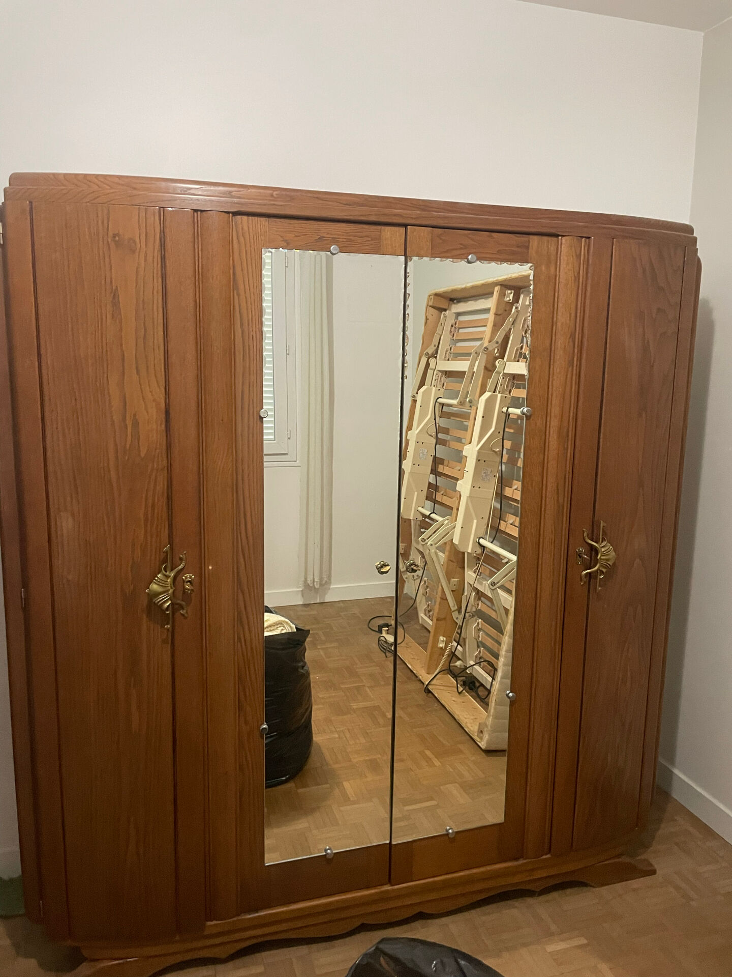 Armoire