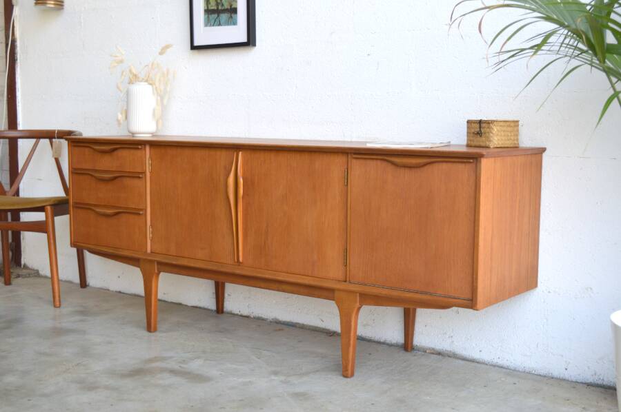 Enfilade Jentique – "wave" handles 183 cm