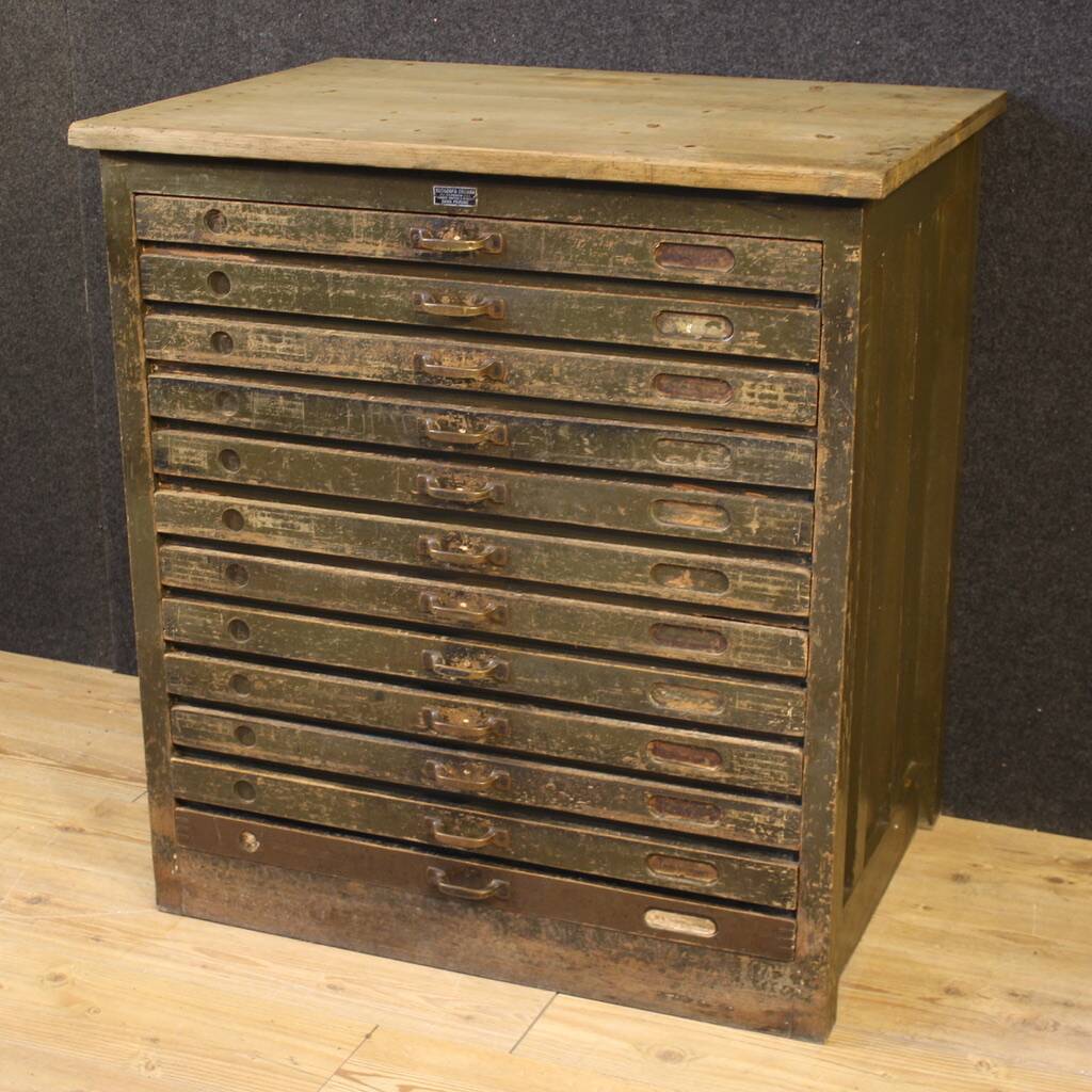 Commode en bois laqué de l'atelier de gravure sur bois du 20e siècle