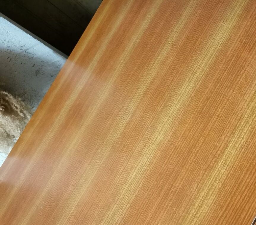 Formica table with extensions