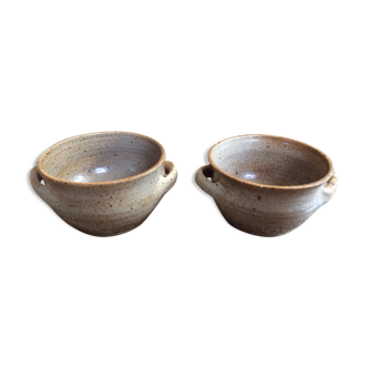 Set of 2 sandstone bowls