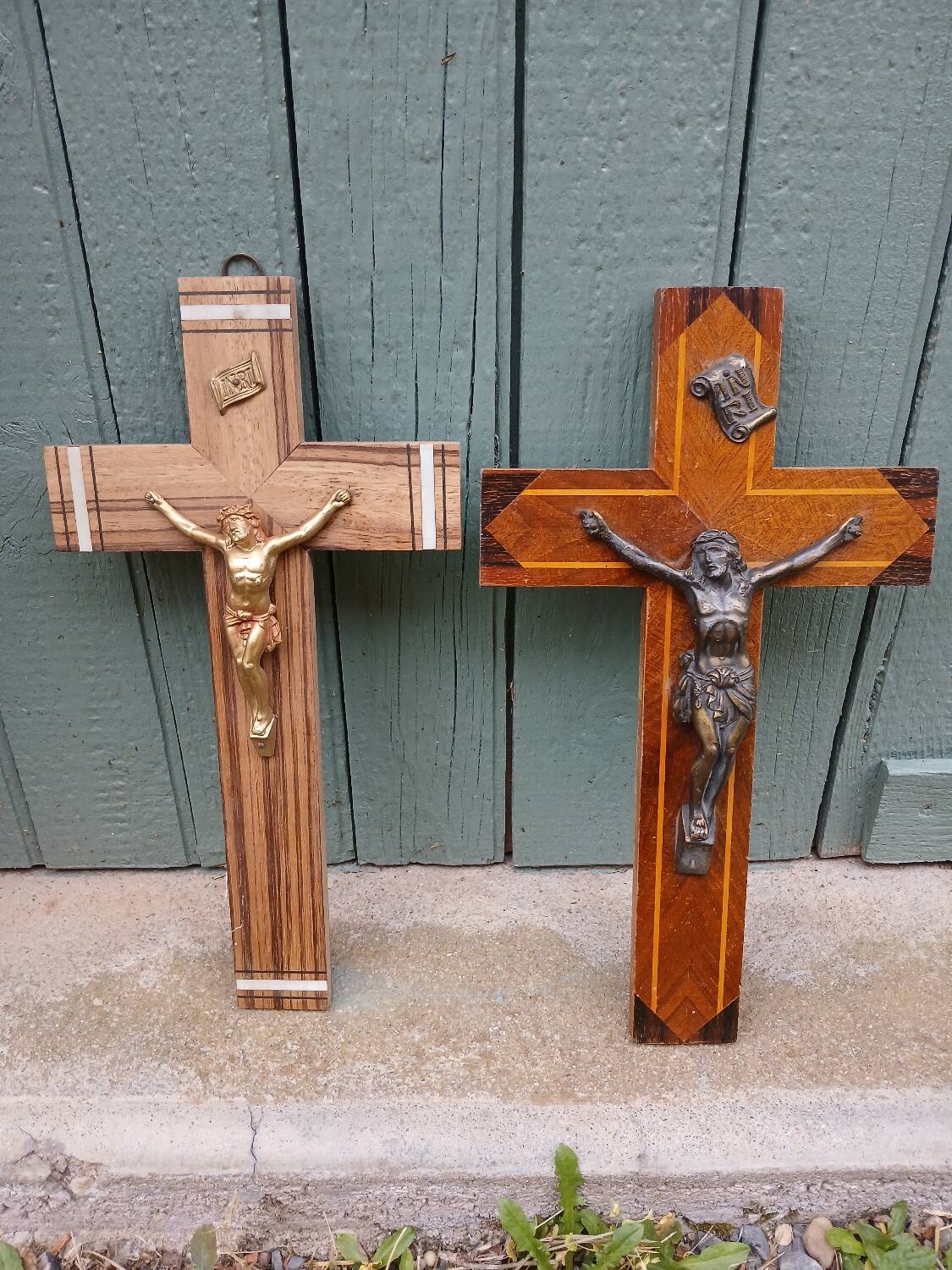 2 ancient crucifixes