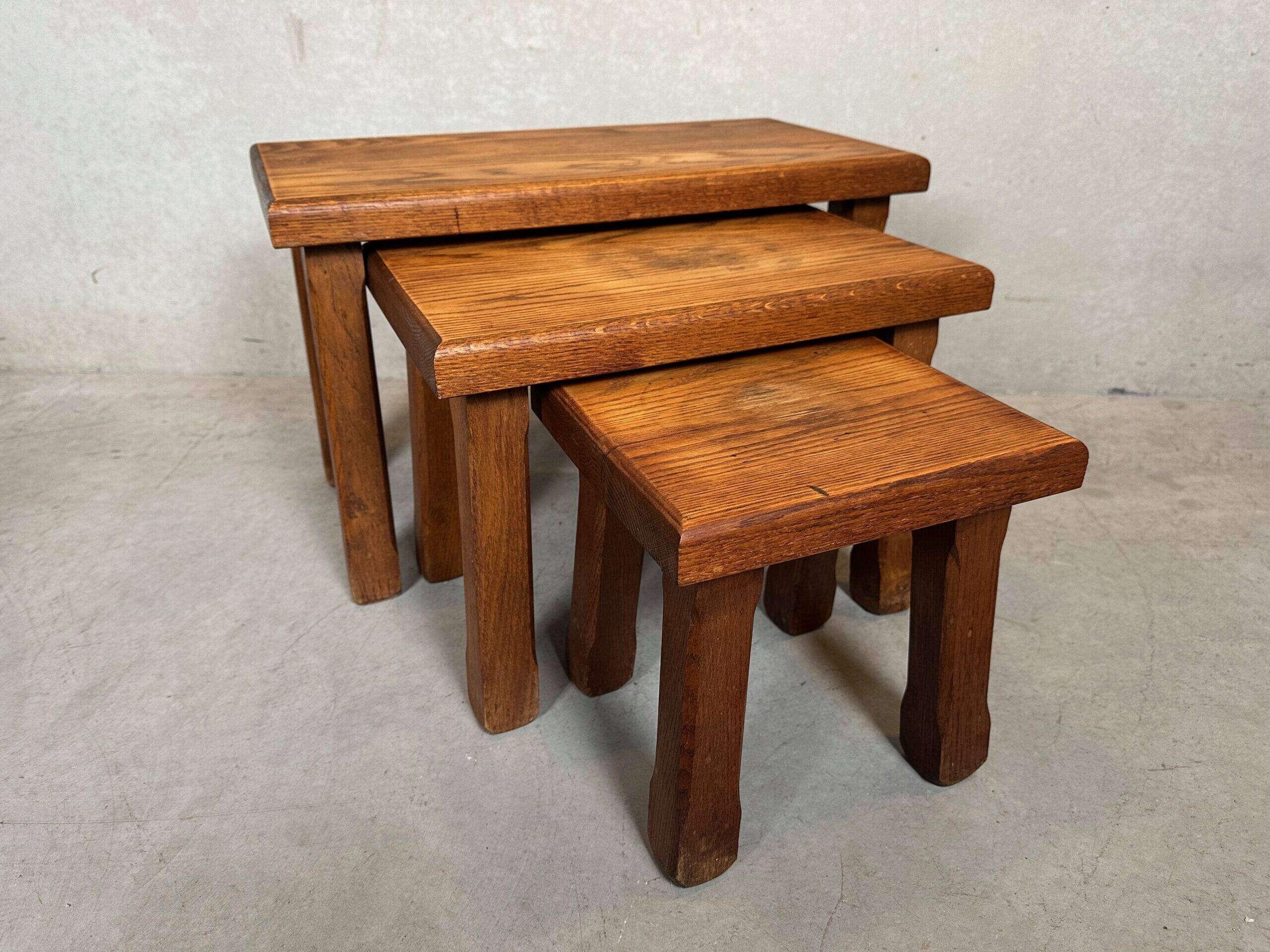 3x brutalist nesting tables – oak