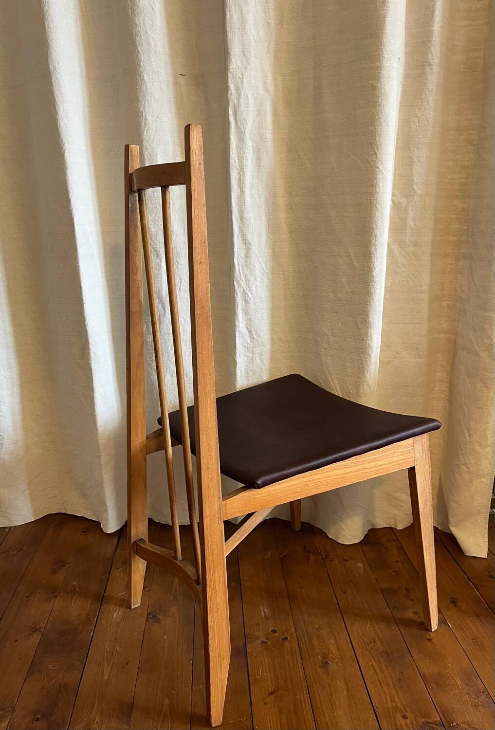 Italian work from the 40s, chair