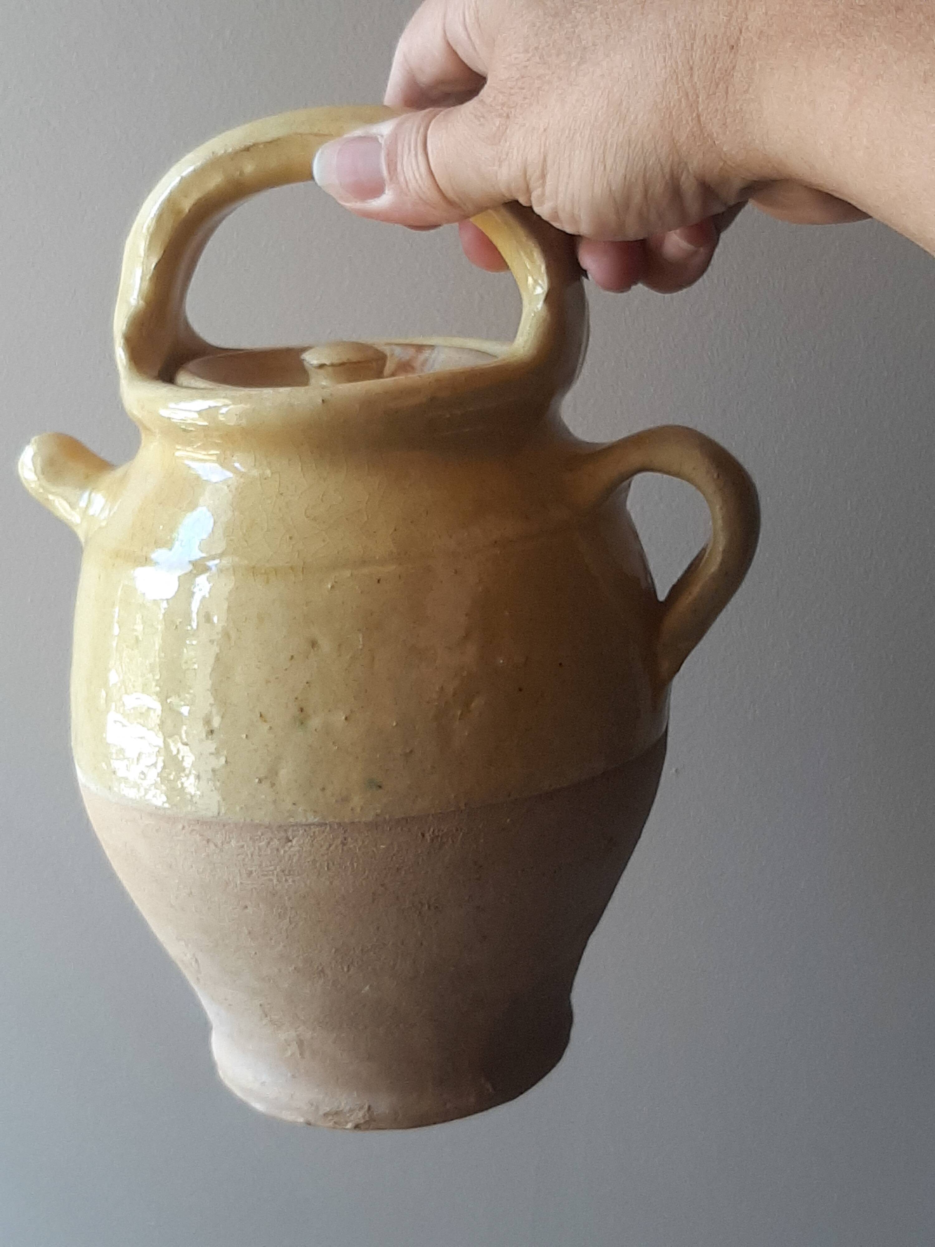 Yellow terracotta crockery