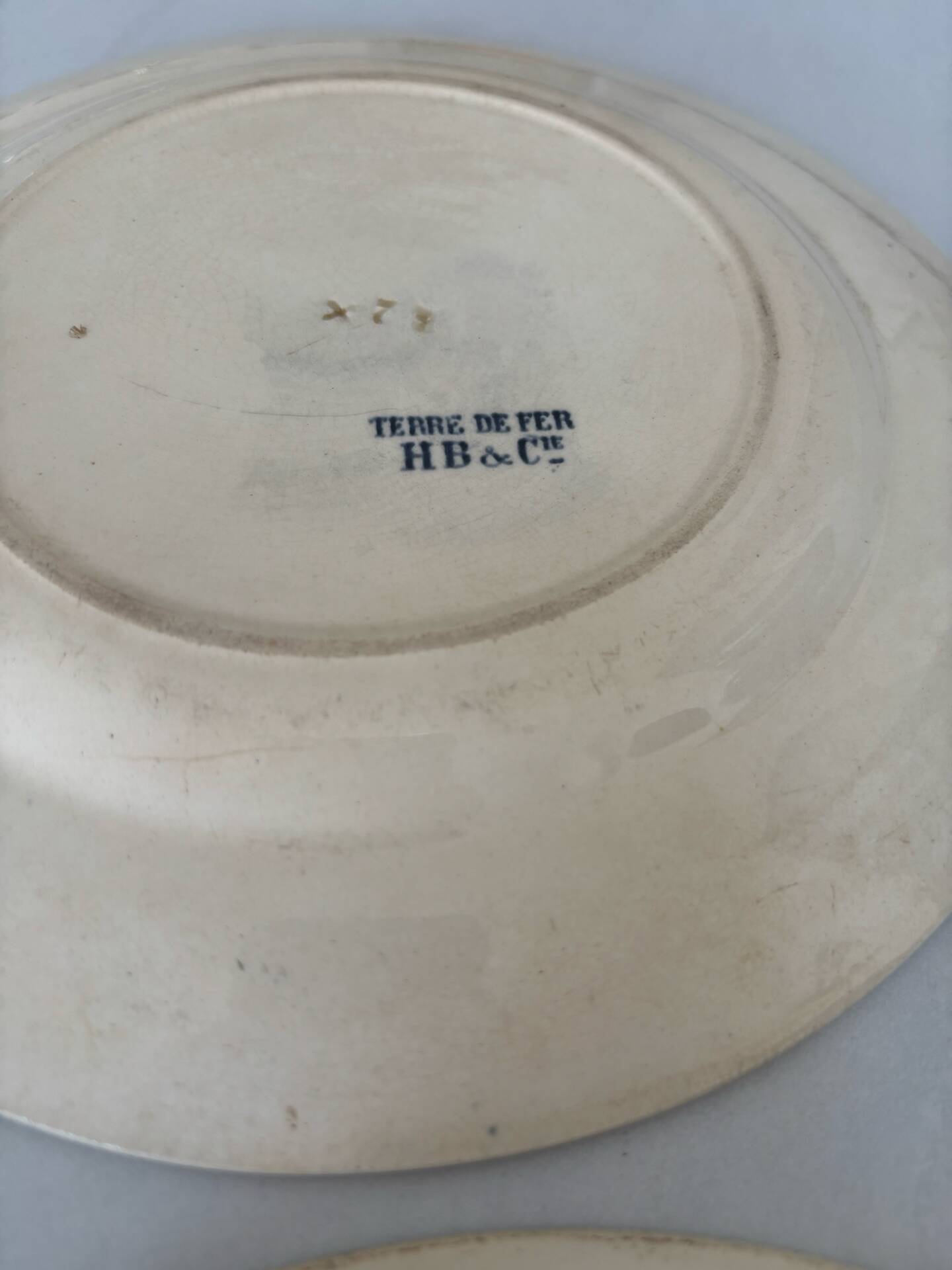 Lot 4 assiettes plate terre de fer bleu faïence ancienne - terre de fe