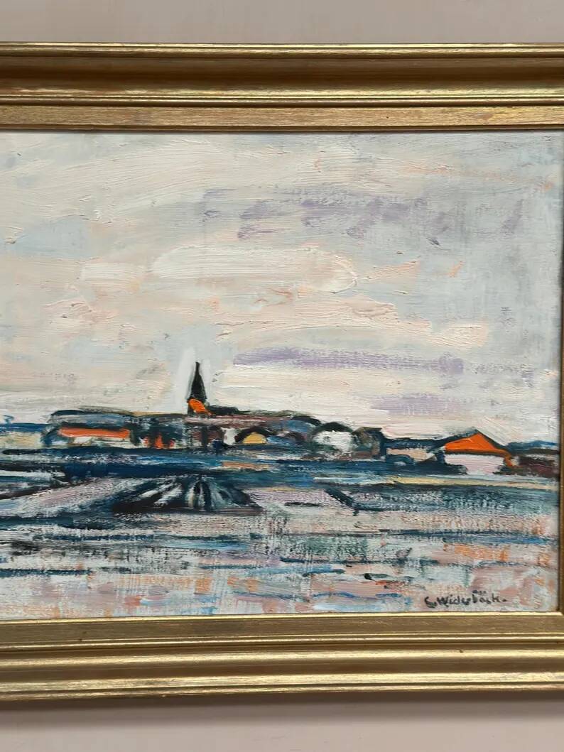 Original Swedish Oil on Panel – "Uppsala" by Gusten Widerbäck – Signed – Dated 1965 (on the back) – Framed – 38 × 43 cm