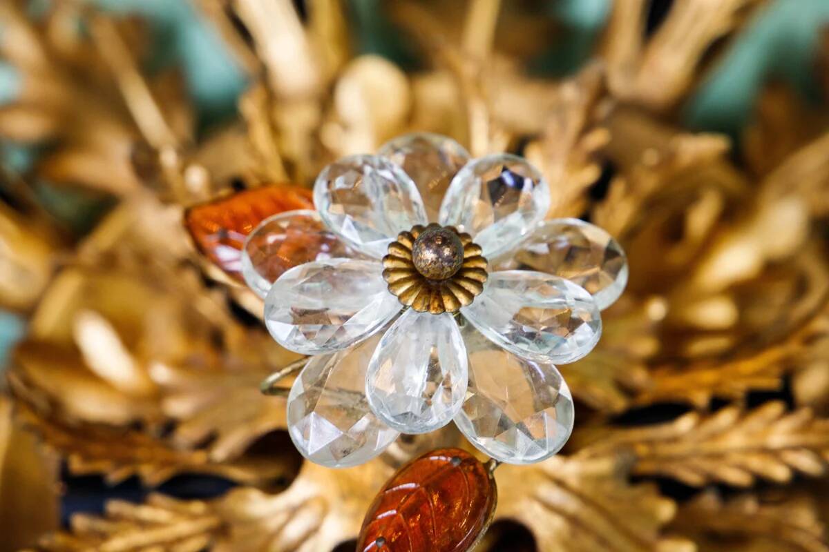 Maison Baguès ceiling light in crystal and gilded iron, 15 lights.