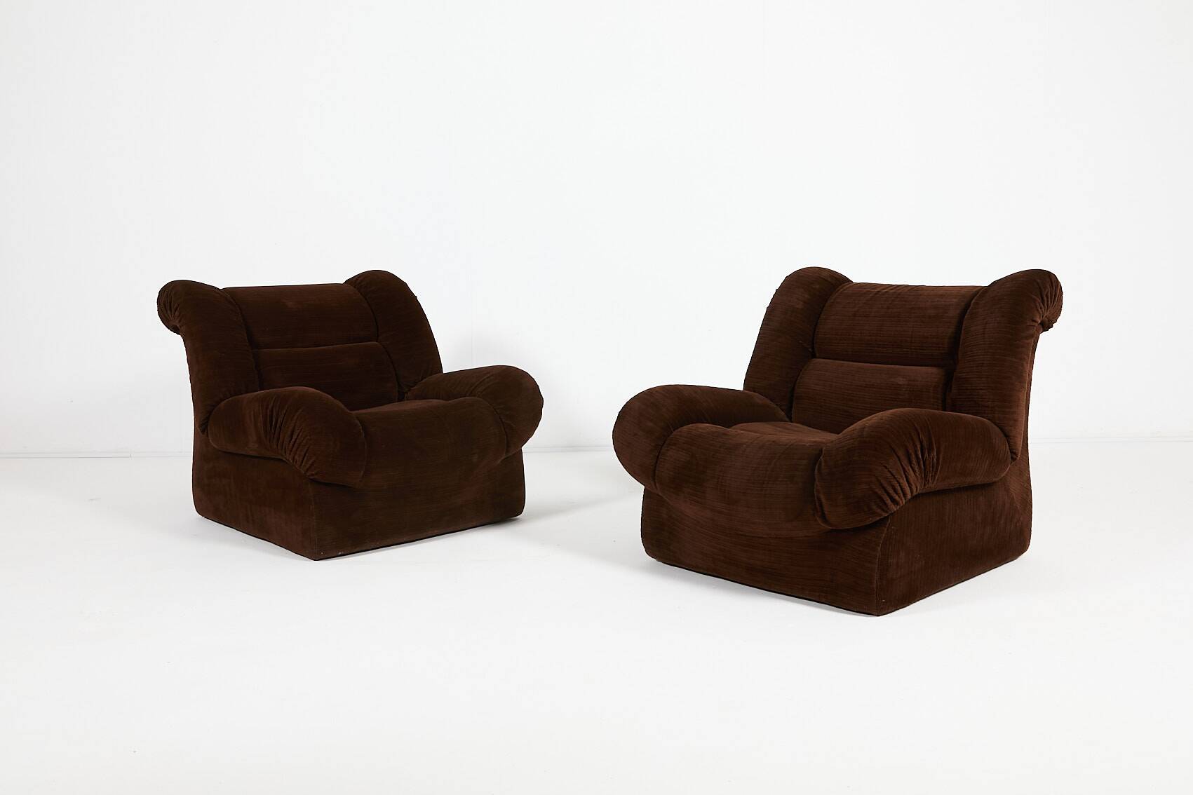 1970’s Italian design lounge chairs ‘Raffaello’ from Mimo Padova