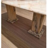 Table basse en marbre rose
