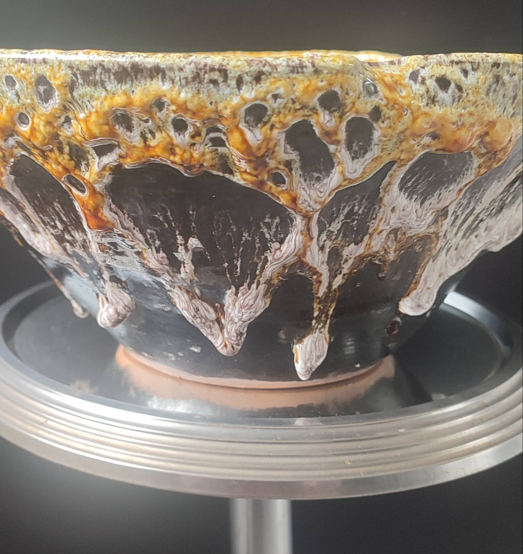 Large Coupe "Fat Lava" Volcanic Character Piece (1960/70)