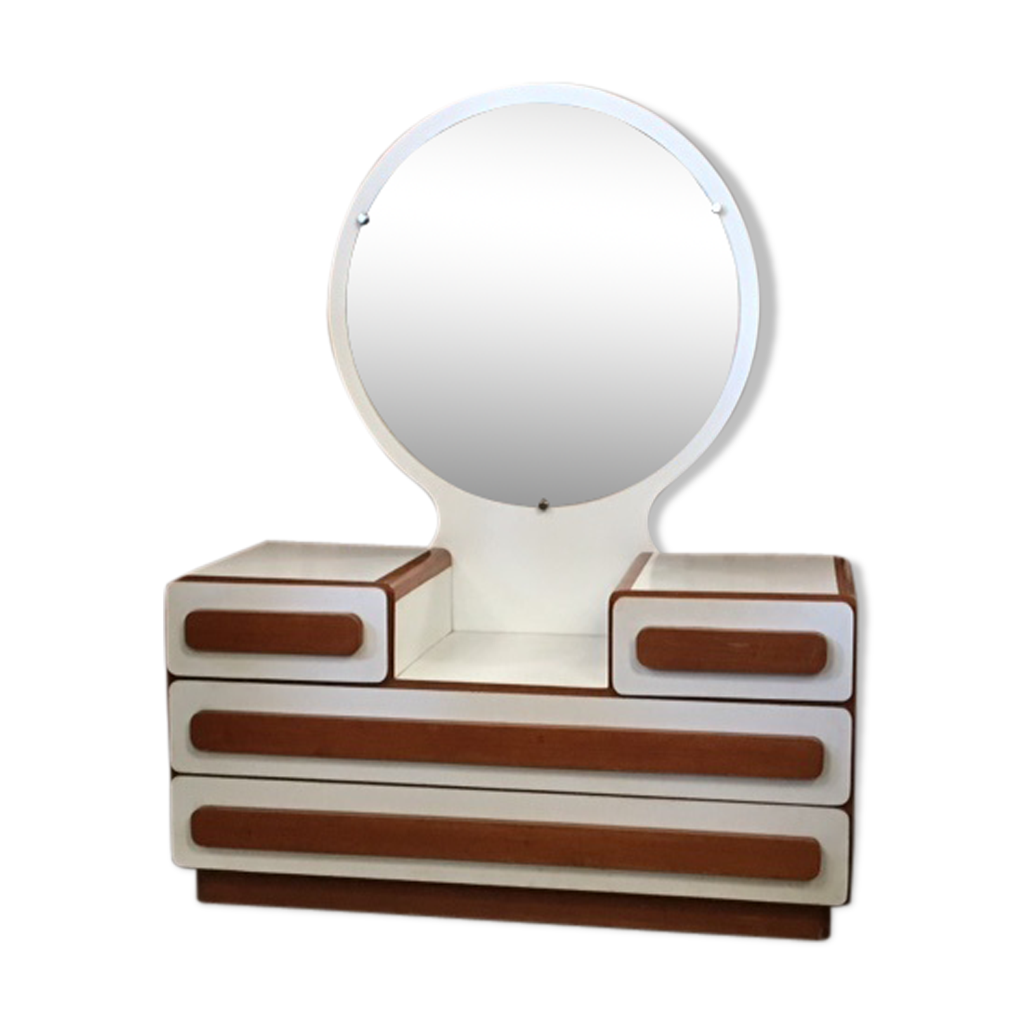 Hairdresser from the 70s in vintage teak deisgn