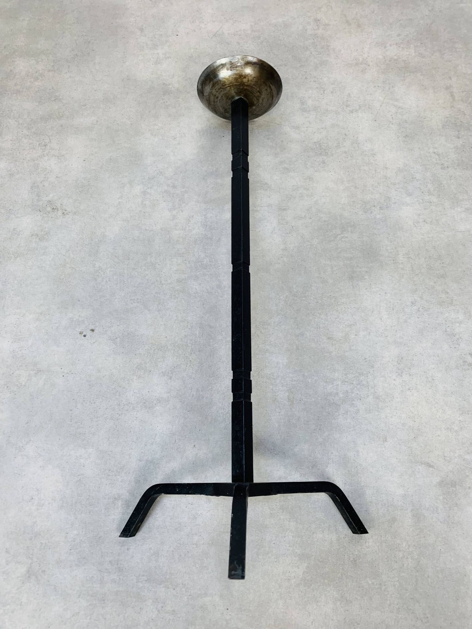 Bougeoir pique cierge brutaliste fer forgé 69 cm