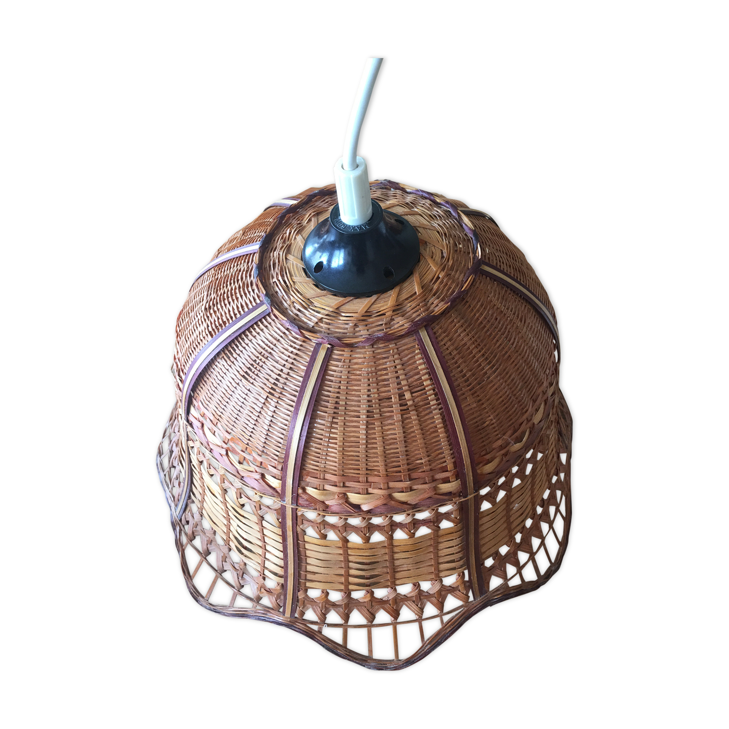 Vintage wicker suspension