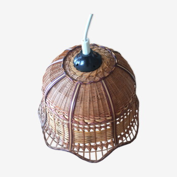 Vintage wicker suspension