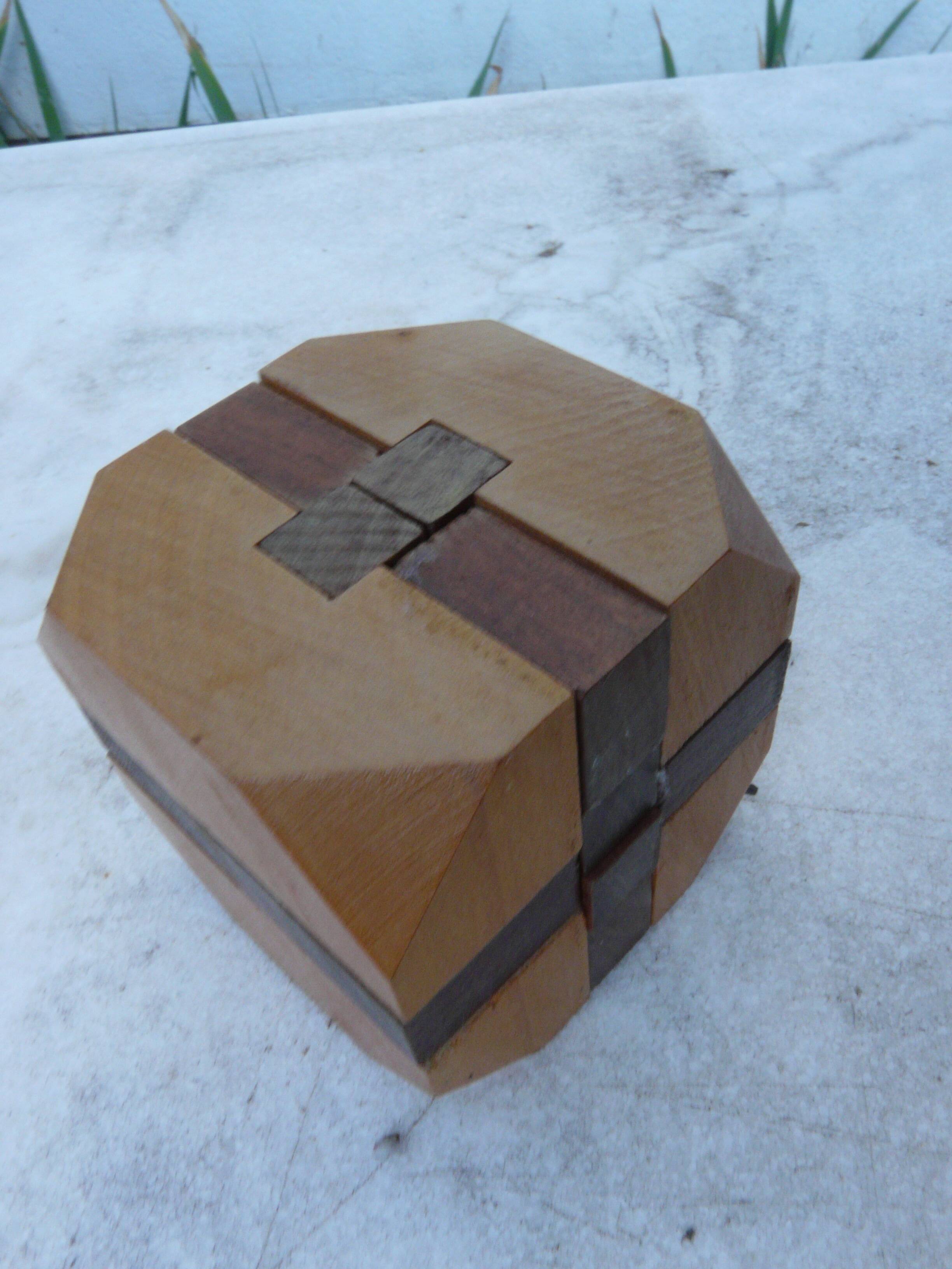 Wooden puzzle
