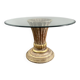 Table sur pied central en bois sculpté, XXe siècle