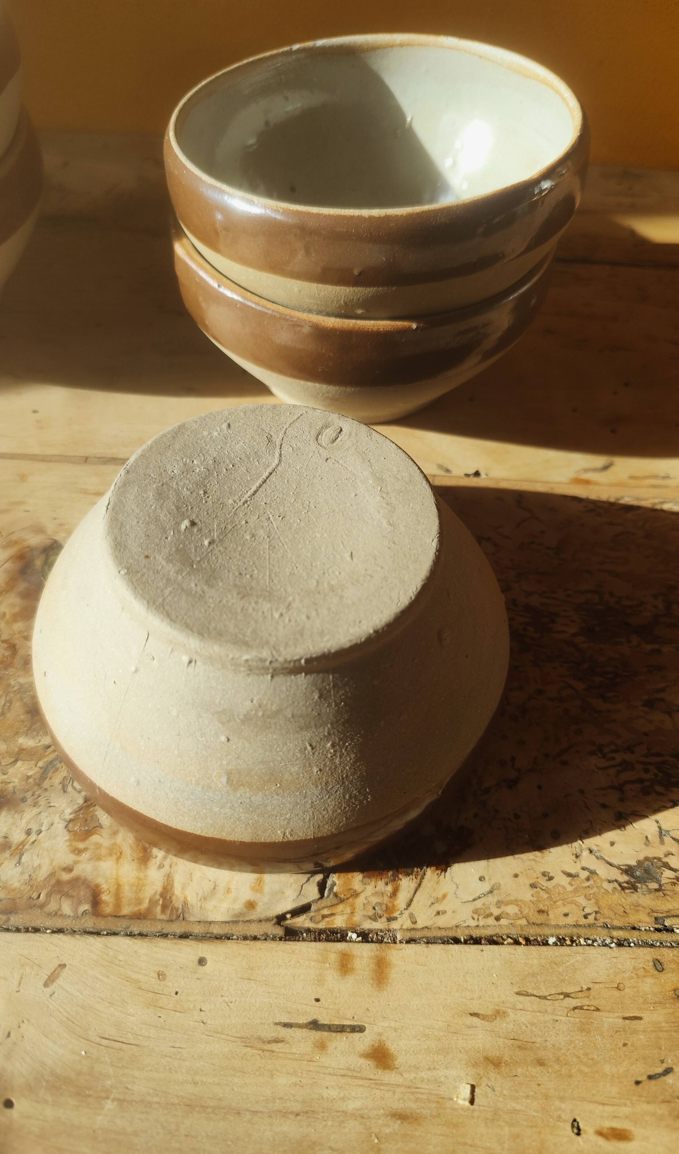 Small stoneware bowls from Digoin, rustic serving bowls
