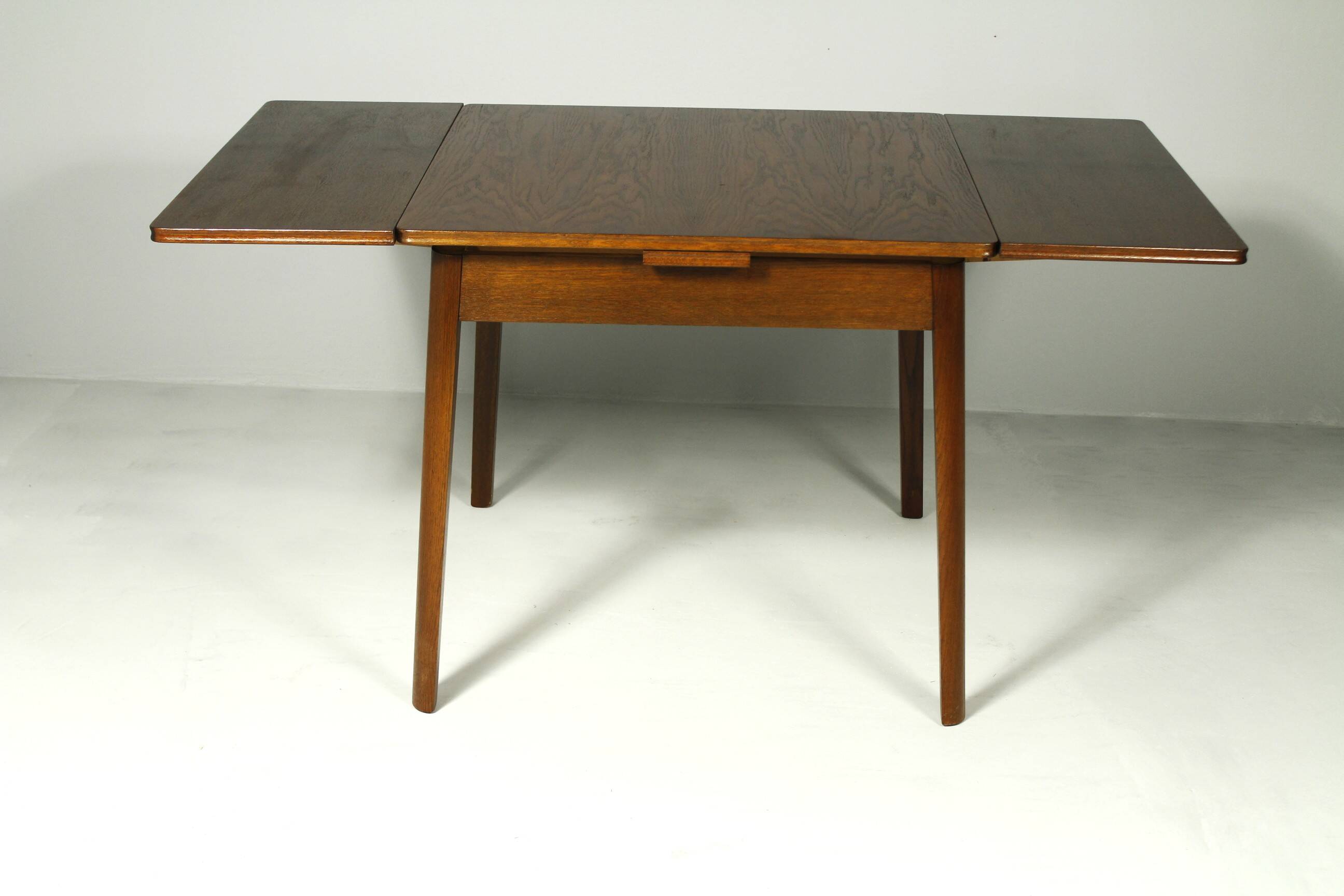 Extendable Dining Table, Interier Praha, 1960s.