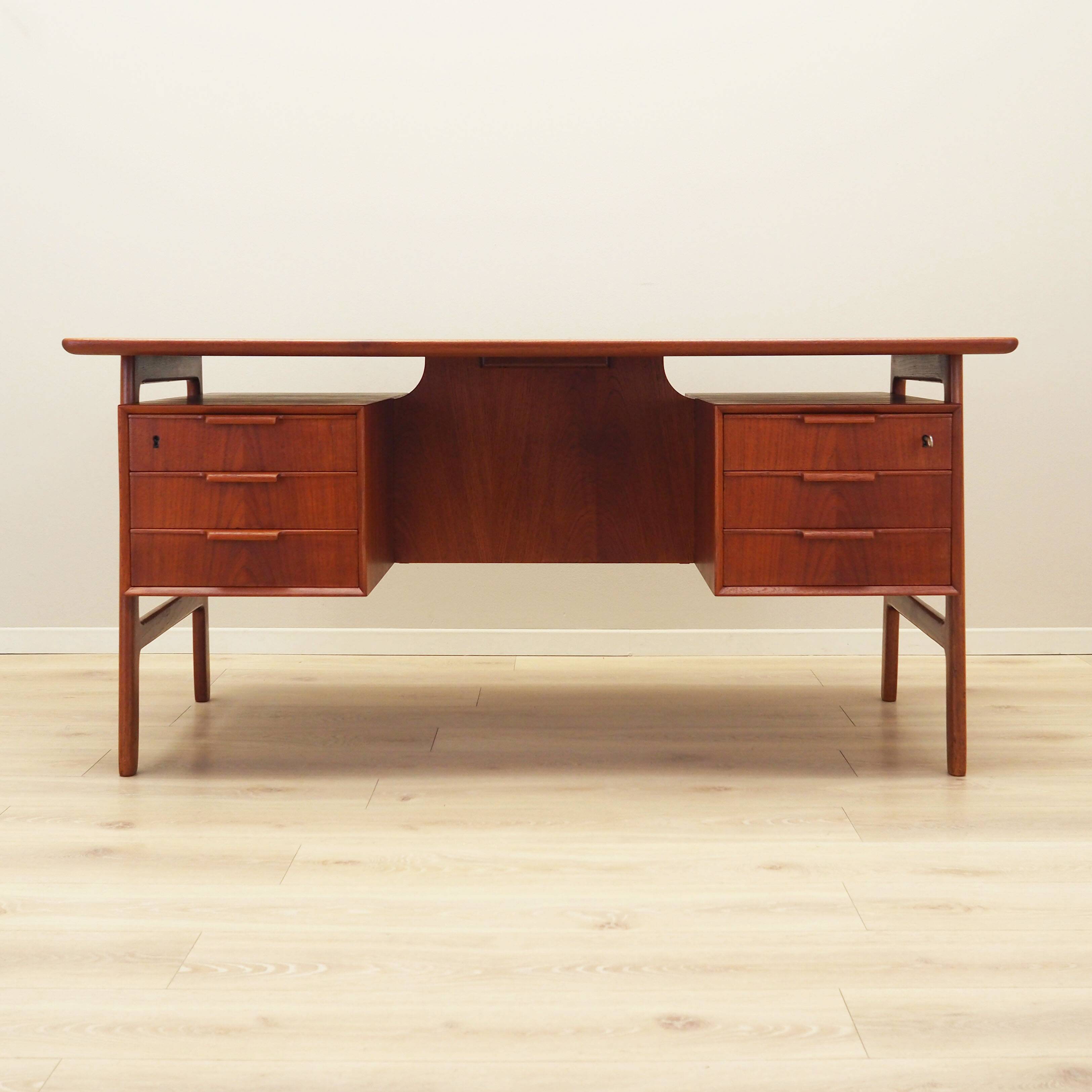 Teak desk, Danish design, 1970s, manufacture: Omann Jun