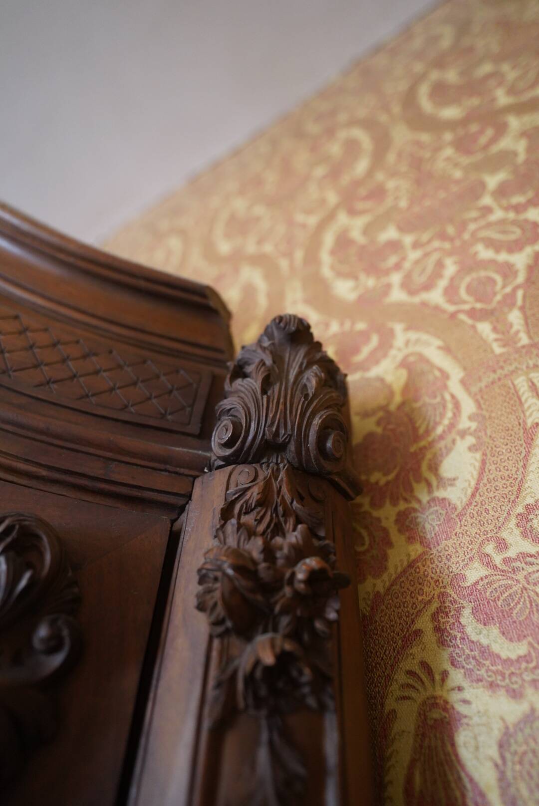 Armoire à glace style Louis XV